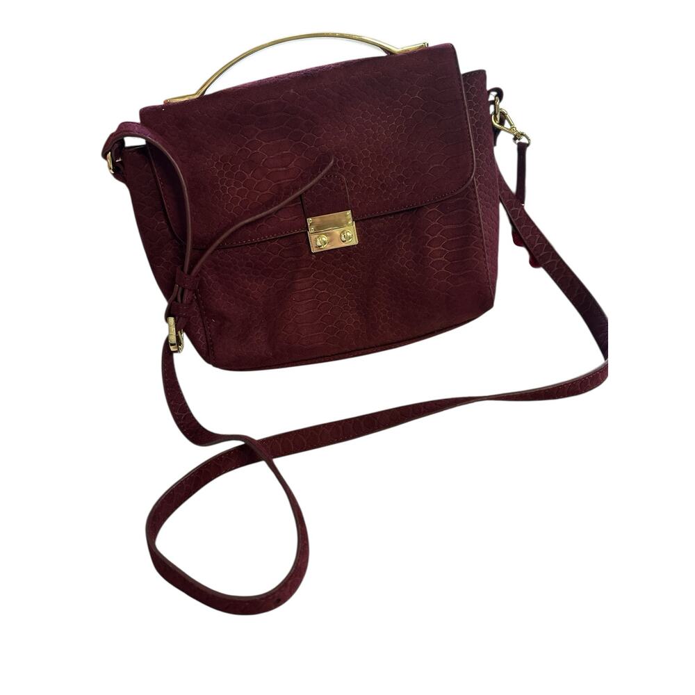 Womens Handbag Purse Gianni Bini Burgundy Gold Crossbody Soft Fluff Keychain
